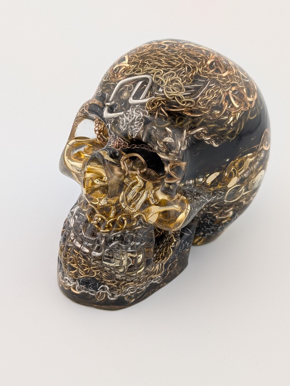 Hand Crafted Vintage Jewelry Chains Skull - Artisan Upcycled Resin Decor Gifts - Picture 6 of 12